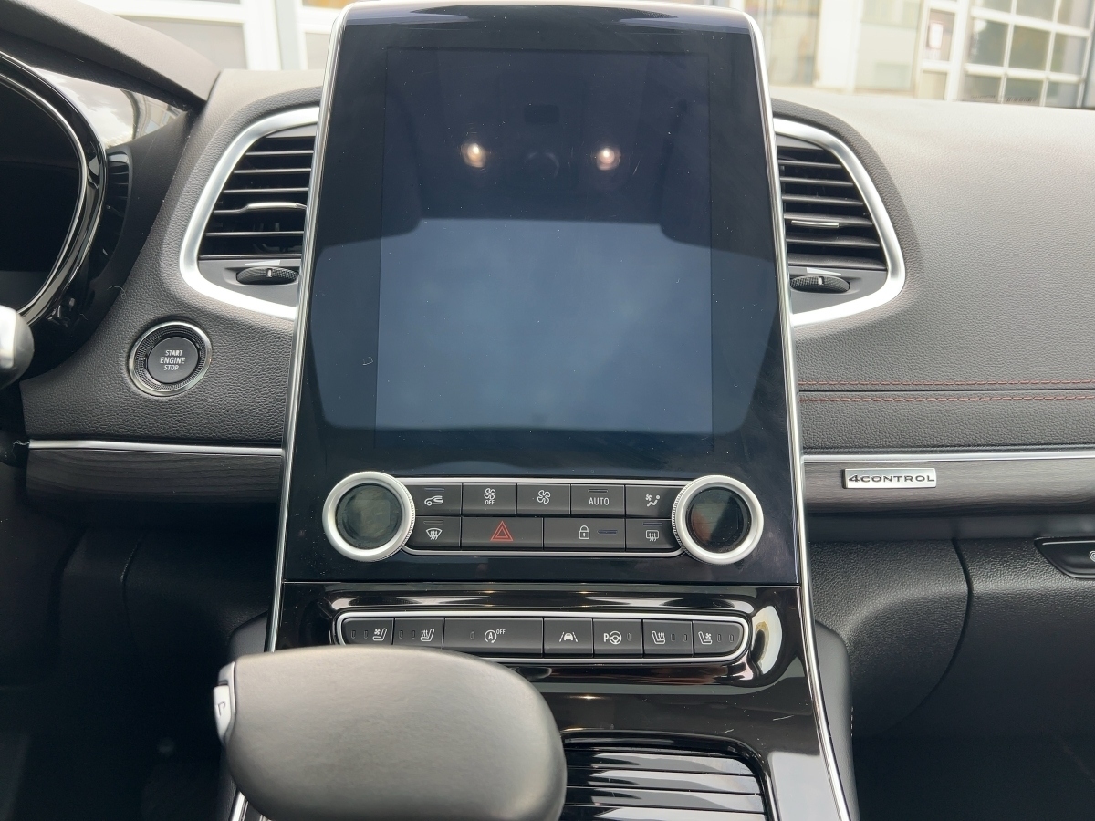 2.0 dCi 190 Initiale Paris 12